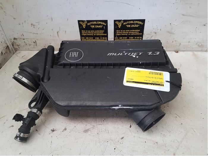 Gebruikte Luchtfilterhuis Fiat Punto Evo (199) 1.3 JTD Multijet 85 16V Euro 5 Prijs € 35,00 Margeregeling aangeboden door Autodemontage de Zaag