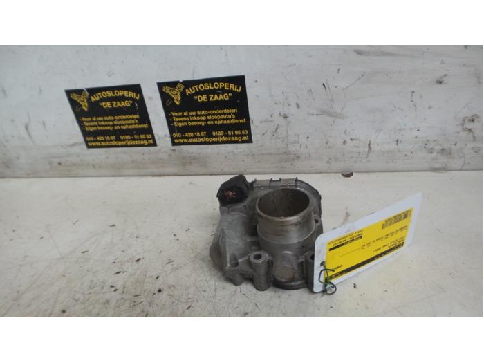 Gebruikte Gasklephuis Fiat Stilo (192A/B) 1.2 16V 3-Drs. Prijs € 40,00 Margeregeling aangeboden door Autodemontage de Zaag