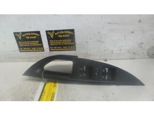 Gebruikte Schakelaar Elektrisch Raam Seat Altea (5P1) 2.0 FSI 16V Prijs € 45,00 Margeregeling aangeboden door Autodemontage de Zaag