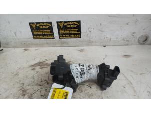 Gebruikte Bobine Mercedes C (W204) 1.8 C-180K 16V Prijs € 20,00 Margeregeling aangeboden door Autodemontage de Zaag