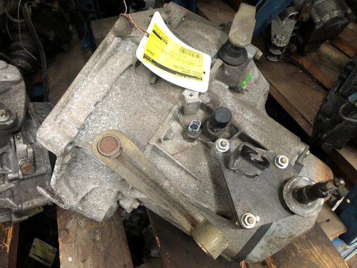 Gebruikte Versnellingsbak Peugeot 206 (2A/C/H/J/S) 1.4 XR,XS,XT,Gentry Prijs € 150,00 Margeregeling aangeboden door Autodemontage de Zaag