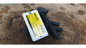 Gebruikte Bobine Renault Clio IV (5R) 0.9 Energy TCE 90 12V Prijs € 50,00 Margeregeling aangeboden door Autodemontage de Zaag