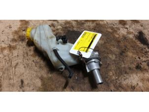 Gebruikte Hoofdremcilinder Peugeot Bipper (AA) 1.4 HDi Prijs € 35,00 Margeregeling aangeboden door Autodemontage de Zaag