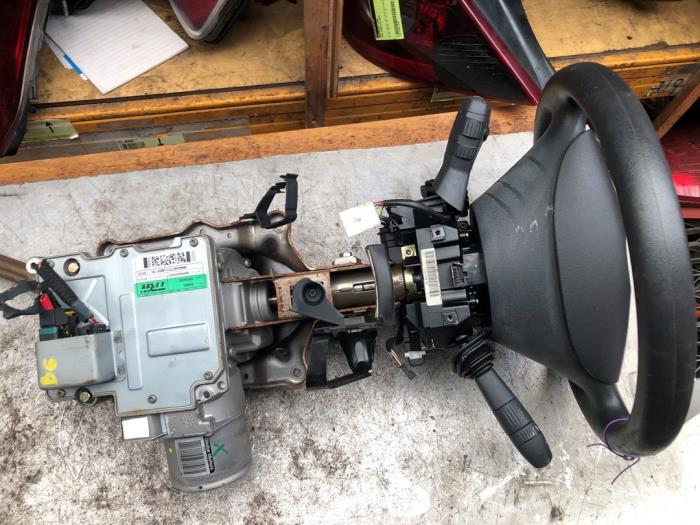 Gebruikte Servopomp Fiat Stilo (192A/B) 1.2 16V 3-Drs. Prijs € 70,00 Margeregeling aangeboden door Autodemontage de Zaag