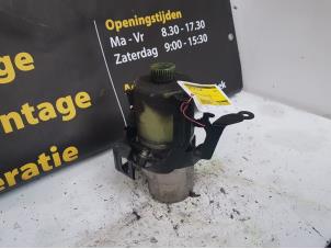 Gebruikte Pomp Servo Seat Ibiza III (6L1) 1.9 TDI 100 Prijs € 70,00 Margeregeling aangeboden door Autodemontage de Zaag