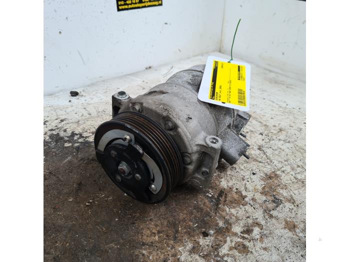 Gebruikte Aircopomp Volkswagen Golf V (1K1) 1.9 TDI Prijs € 70,00 Margeregeling aangeboden door Autodemontage de Zaag