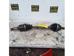 Gebruikte Aandrijfas links-voor Volvo S40 (MS) 1.8 16V Prijs € 40,00 Margeregeling aangeboden door Autodemontage de Zaag