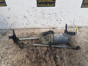 Gebruikte Ruitenwismotor + Mechaniek Opel Corsa D 1.2 16V Prijs € 50,00 Margeregeling aangeboden door Autodemontage de Zaag