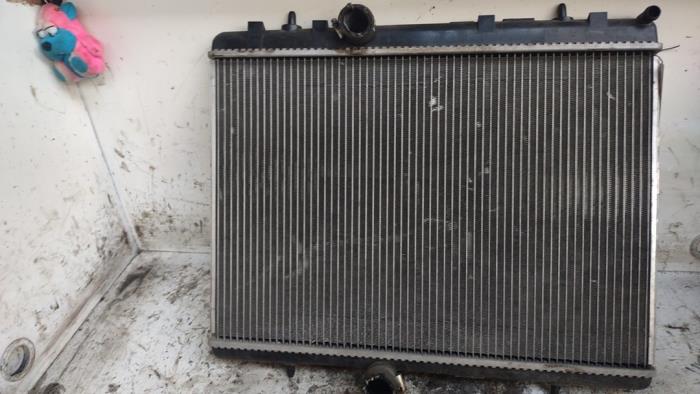 Gebruikte Radiateur Peugeot 308 (4A/C) 1.4 VTI 16V Prijs € 24,99 Margeregeling aangeboden door Autodemontage de Zaag