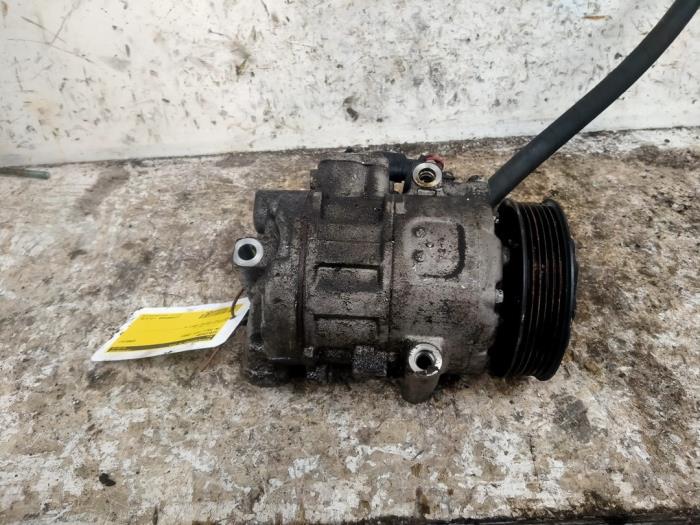 Aircopomp van een Volkswagen Polo IV (9N1/2/3) 1.2 12V 2003