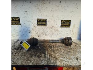 Gebruikte Cardanas links-voor (VWA) Volkswagen Golf VI (5K1) 1.2 TSI Prijs € 30,00 Margeregeling aangeboden door Autodemontage de Zaag