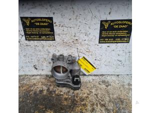 Gebruikte Gasklephuis Opel Zafira (M75) 2.2 16V Direct Ecotec Prijs € 40,00 Margeregeling aangeboden door Autodemontage de Zaag