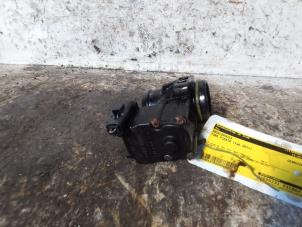 Gebruikte Gasklephuis Ford Fiesta 6 (JA8) 1.4 TDCi Prijs € 50,00 Margeregeling aangeboden door Autodemontage de Zaag