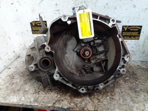 Gebruikte Versnellingsbak Opel Corsa III 1.6 16V VXR Turbo Prijs € 450,00 Margeregeling aangeboden door Autodemontage de Zaag