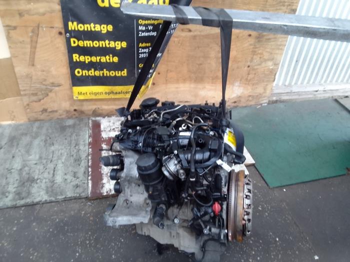 Motor van een BMW 1 serie (E87/87N) 116d 16V 2011
