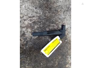 Gebruikte Pen Bobine Peugeot 208 I (CA/CC/CK/CL) 1.2 Vti 12V PureTech 82 Prijs € 30,00 Margeregeling aangeboden door Autodemontage de Zaag