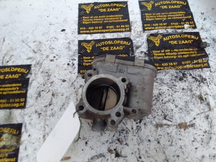 Gebruikte Gasklephuis Ford Fiesta 6 (JA8) 1.25 16V Prijs € 30,00 Margeregeling aangeboden door Autodemontage de Zaag