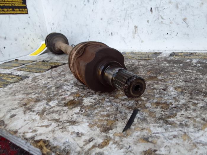 Aandrijfas links-voor van een Suzuki Swift (ZA/ZC/ZD1/2/3/9) 1.3 VVT 16V 2008