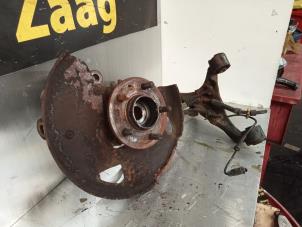 Gebruikte Asschenkel rechts-voor Landrover Range Rover Sport (LS) 2.7 TDV6 24V Prijs € 35,00 Margeregeling aangeboden door Autodemontage de Zaag