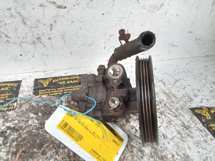 Gebruikte Pomp Servo Suzuki Baleno (GC/GD) 1.6 16V Prijs € 40,00 Margeregeling aangeboden door Autodemontage de Zaag