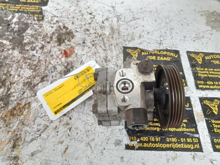 Gebruikte Servopomp Hyundai Getz 1.1i 12V Prijs € 80,00 Margeregeling aangeboden door Autodemontage de Zaag