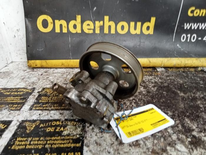 Gebruikte Pomp Servo Audi A4 Cabriolet (B6) 1.8 T 20V Prijs € 50,00 Margeregeling aangeboden door Autodemontage de Zaag