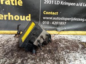 Gebruikte ABS Pomp Volkswagen Polo IV (9N1/2/3) 1.4 16V Prijs € 90,00 Margeregeling aangeboden door Autodemontage de Zaag