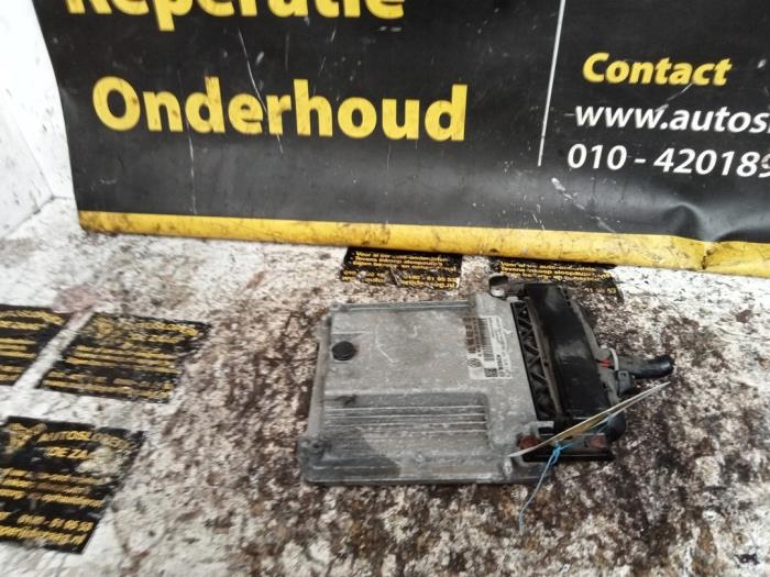 Gebruikte Computer Motormanagement Seat Leon (1P1) 2.0 TDI 16V FR Prijs € 100,00 Margeregeling aangeboden door Autodemontage de Zaag