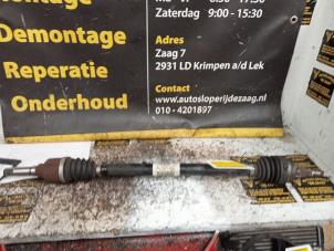 Gebruikte Aandrijfas rechts-voor Citroen DS3 (SA) 1.6 VTi 120 16V Prijs € 25,00 Margeregeling aangeboden door Autodemontage de Zaag