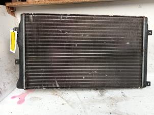 Gebruikte Radiateur Seat Leon (1P1) 2.0 TDI 16V FR Prijs € 75,00 Margeregeling aangeboden door Autodemontage de Zaag