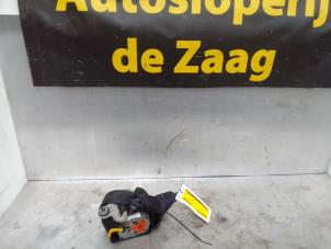 Gebruikte Veiligheidsgordel links-voor Opel Agila (B) 1.2 16V Prijs € 70,00 Margeregeling aangeboden door Autodemontage de Zaag