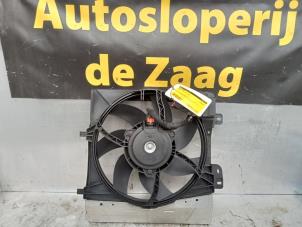 Gebruikte Fan Radiateur Peugeot 208 I (CA/CC/CK/CL) 1.4 16V Prijs € 30,00 Margeregeling aangeboden door Autodemontage de Zaag
