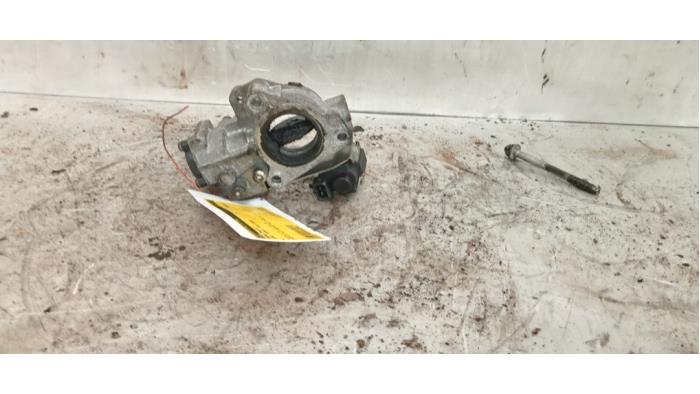 Gebruikte Gasklephuis Opel Corsa D 1.3 CDTi 16V Ecotec Prijs € 40,00 Margeregeling aangeboden door Autodemontage de Zaag