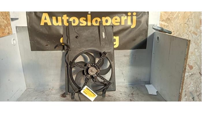 Gebruikte Radiateurfan Opel Corsa D 1.0 Prijs € 30,00 Margeregeling aangeboden door Autodemontage de Zaag
