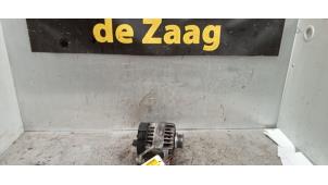 Gebruikte Dynamo Opel Corsa D 1.0 Prijs € 30,00 Margeregeling aangeboden door Autodemontage de Zaag
