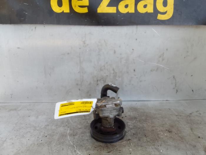 Gebruikte Servopomp Seat Inca (6K9) 1.9 SDI Prijs € 70,00 Margeregeling aangeboden door Autodemontage de Zaag