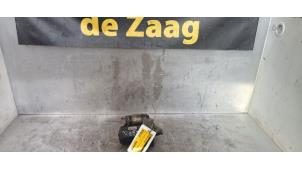 Gebruikte Startmotor Renault Clio III (BR/CR) 1.4 16V Prijs € 30,00 Margeregeling aangeboden door Autodemontage de Zaag