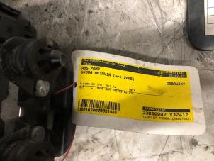 Gebruikte ABS Pomp Skoda Octavia Combi (1Z5) 1.6 FSI 16V Prijs € 80,00 Margeregeling aangeboden door Autodemontage de Zaag