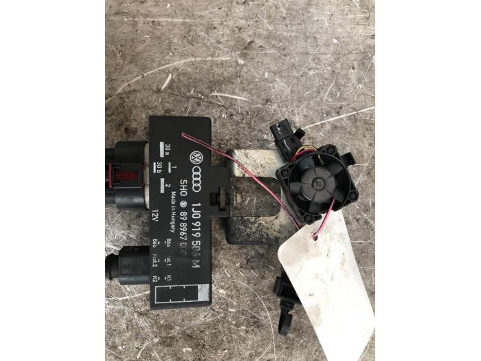 Computer Koeling van een Skoda Fabia III Combi (NJ5) 1.2 TSI 16V Greentech 2010