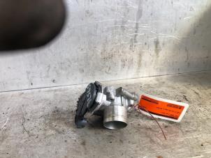 Gebruikte Gasklephuis Opel Corsa E 1.4 Turbo 16V Prijs € 65,00 Margeregeling aangeboden door Autodemontage de Zaag