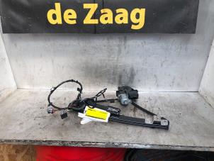 Gebruikte Ruitmechaniek 4Deurs links-achter Seat Ibiza V (KJB) 1.0 TSI 12V Prijs € 40,00 Margeregeling aangeboden door Autodemontage de Zaag