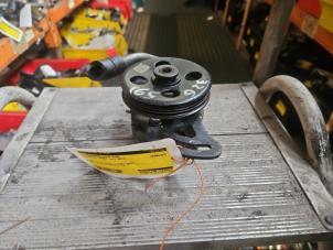 Gebruikte Servopomp Chevrolet Spark (M300) 1.0 16V Bifuel Prijs € 70,00 Margeregeling aangeboden door Autodemontage de Zaag