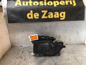 Gebruikte Inlaatspruitstuk Volkswagen Golf VI (5K1) 1.4 TSI 122 16V Prijs € 100,00 Margeregeling aangeboden door Autodemontage de Zaag