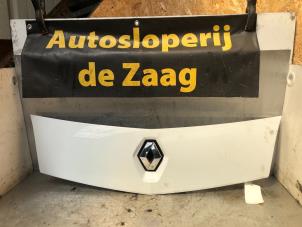Gebruikte Grille Renault Kangoo Express (FW) 1.5 dCi 85 Prijs € 60,00 Margeregeling aangeboden door Autodemontage de Zaag