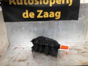 Gebruikte Spruitstuk Inlaat Peugeot 207 SW (WE/WU) 1.6 16V Prijs € 80,00 Margeregeling aangeboden door Autodemontage de Zaag