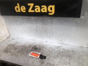 Gebruikte Paniekverlichtings Schakelaar Suzuki Swift (ZA/ZC/ZD1/2/3/9) 1.3 VVT 16V Prijs € 10,00 Margeregeling aangeboden door Autodemontage de Zaag