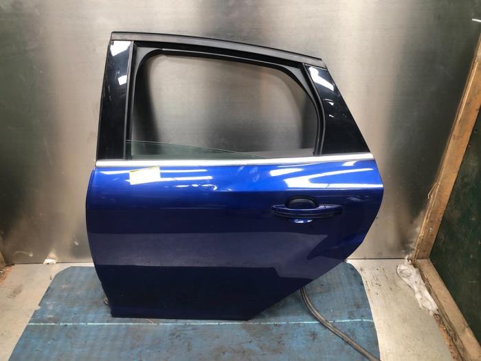 Deur 4Deurs links-achter van een Ford Focus 3 1.0 Ti-VCT EcoBoost 12V 125 2014