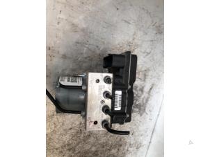 Gebruikte ABS Pomp Fiat 500 (312) 1.4 16V Prijs € 90,00 Margeregeling aangeboden door Autodemontage de Zaag