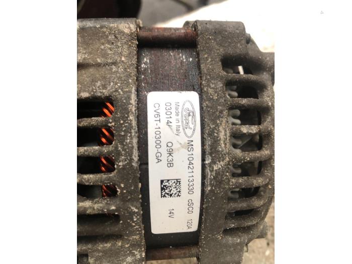 Alternator van een Ford Focus 3 1.0 Ti-VCT EcoBoost 12V 125 2014