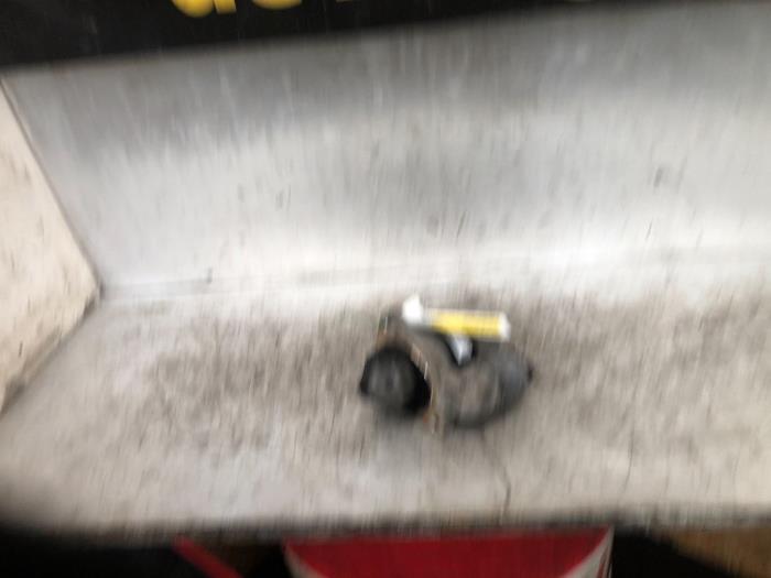 Startmotor van een Ford Focus 3 1.0 Ti-VCT EcoBoost 12V 125 2014